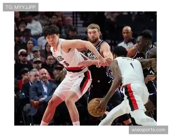 篮球场上出现双方犯规该怎么判罚和重新开始比赛？